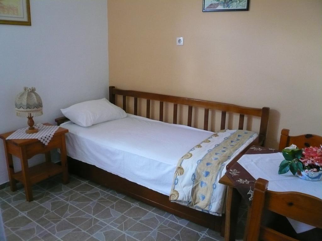 Liossis Rooms & Apartments Skopelos Town Phòng bức ảnh