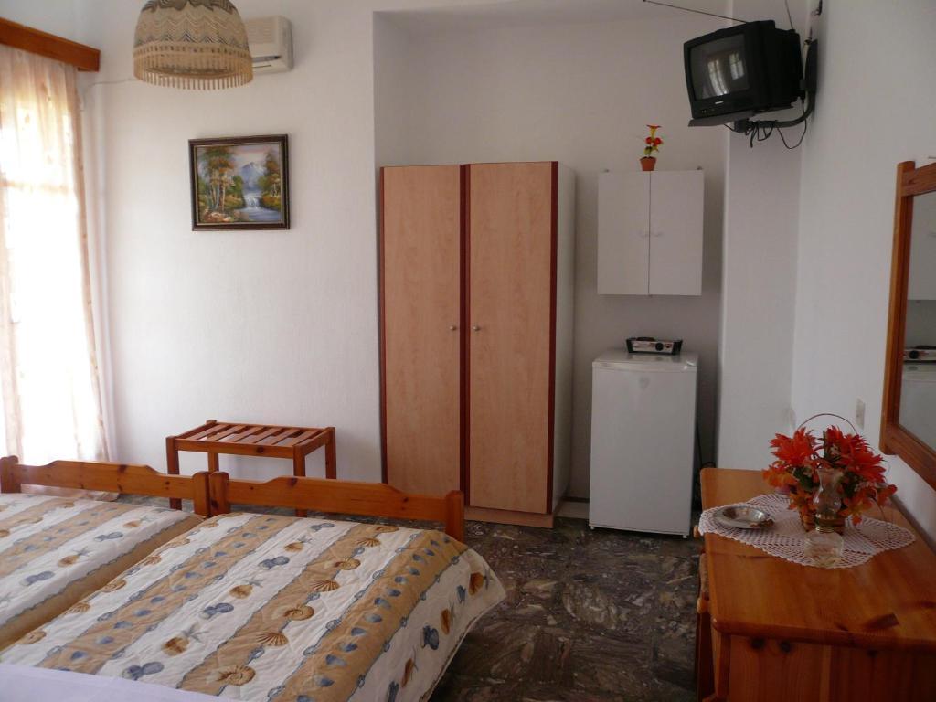 Liossis Rooms & Apartments Skopelos Town Phòng bức ảnh